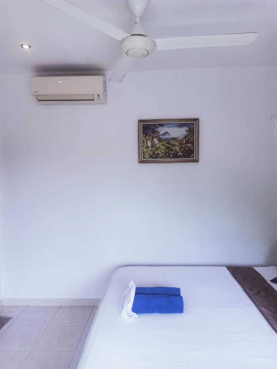 Fishermen'S Guesthouse Amed  Exterior photo